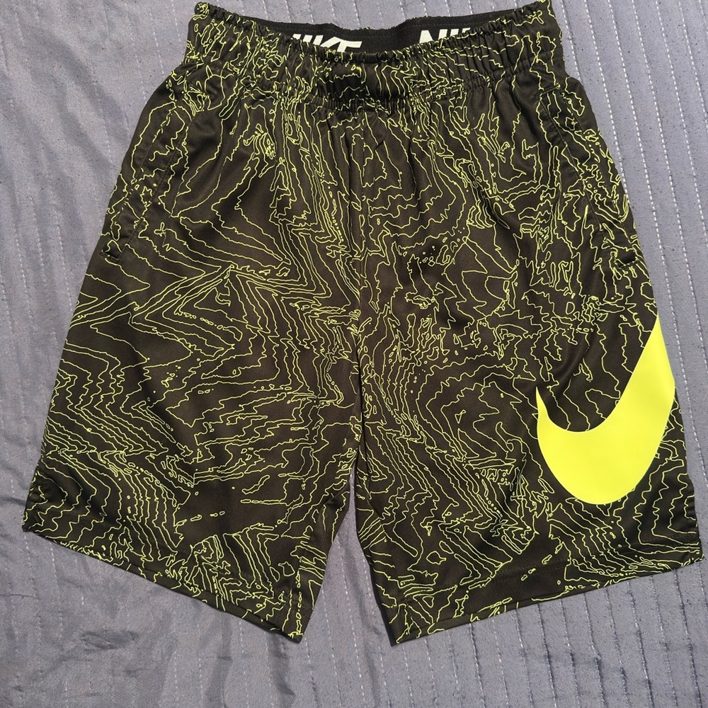 Nike Men's Athletic Shorts in Black and Neon Yellow
